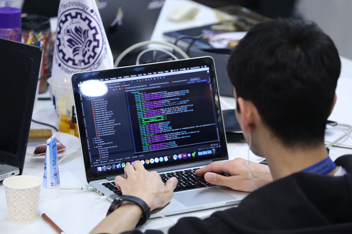 اولین ماراتن بین المللی گردشگری الکترونیک (هکا توریسم 2020)